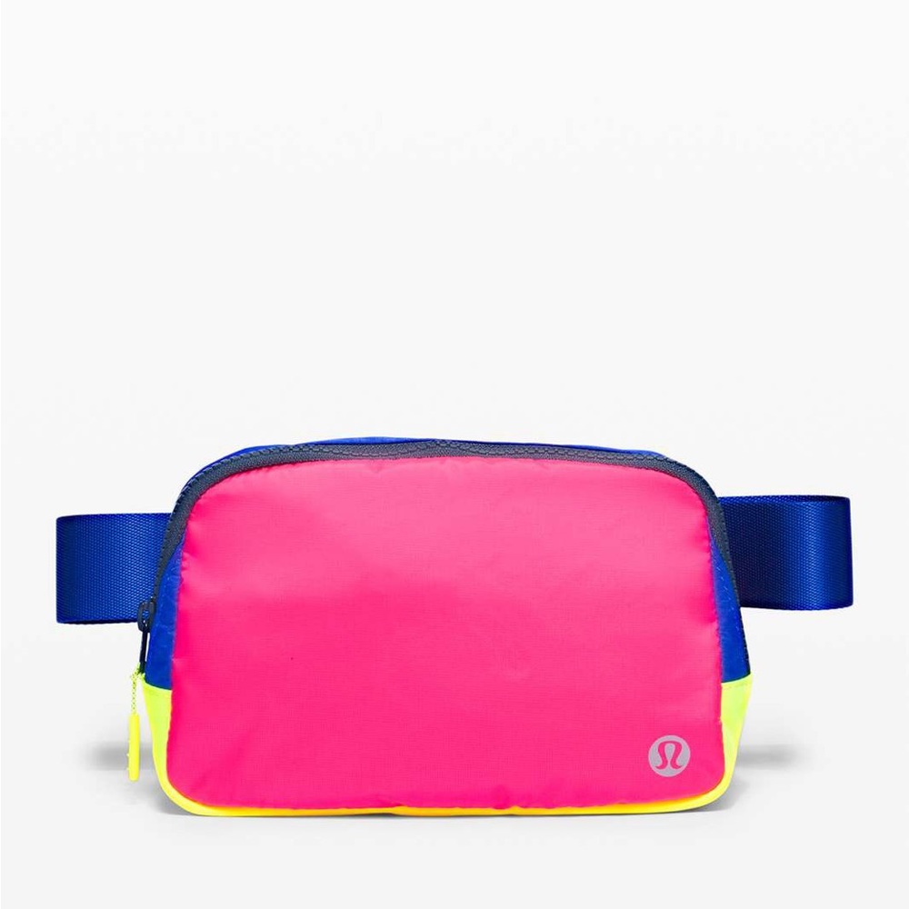 🍋RARE Neon Lululemon Belt bag🍋